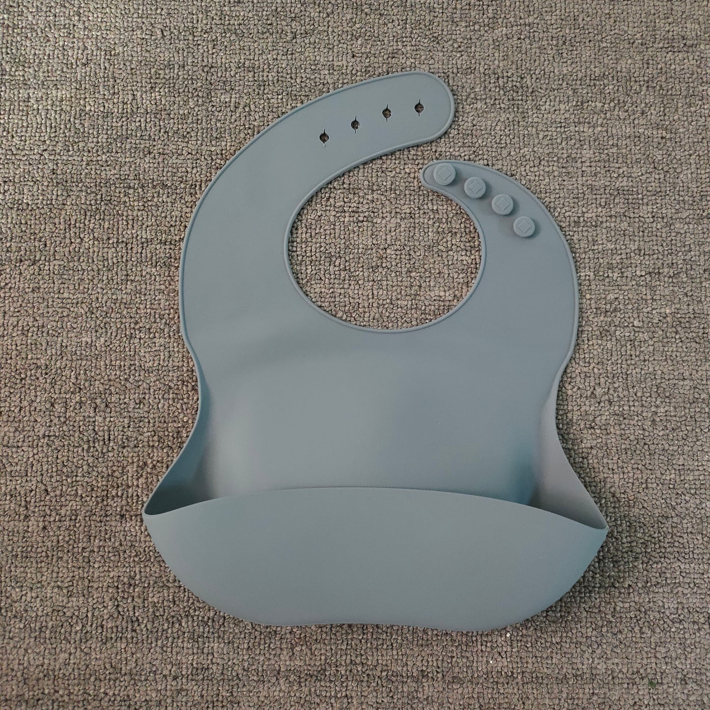 Waterproof Silicone Baby Bib – Adjustable, Soft, Easy-Clean